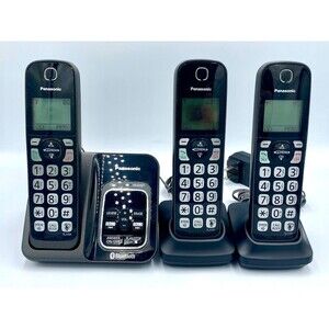 Panasonic Phone KX-TGD560 Bluetooth (3) Handsets + Answering Machine + Docks